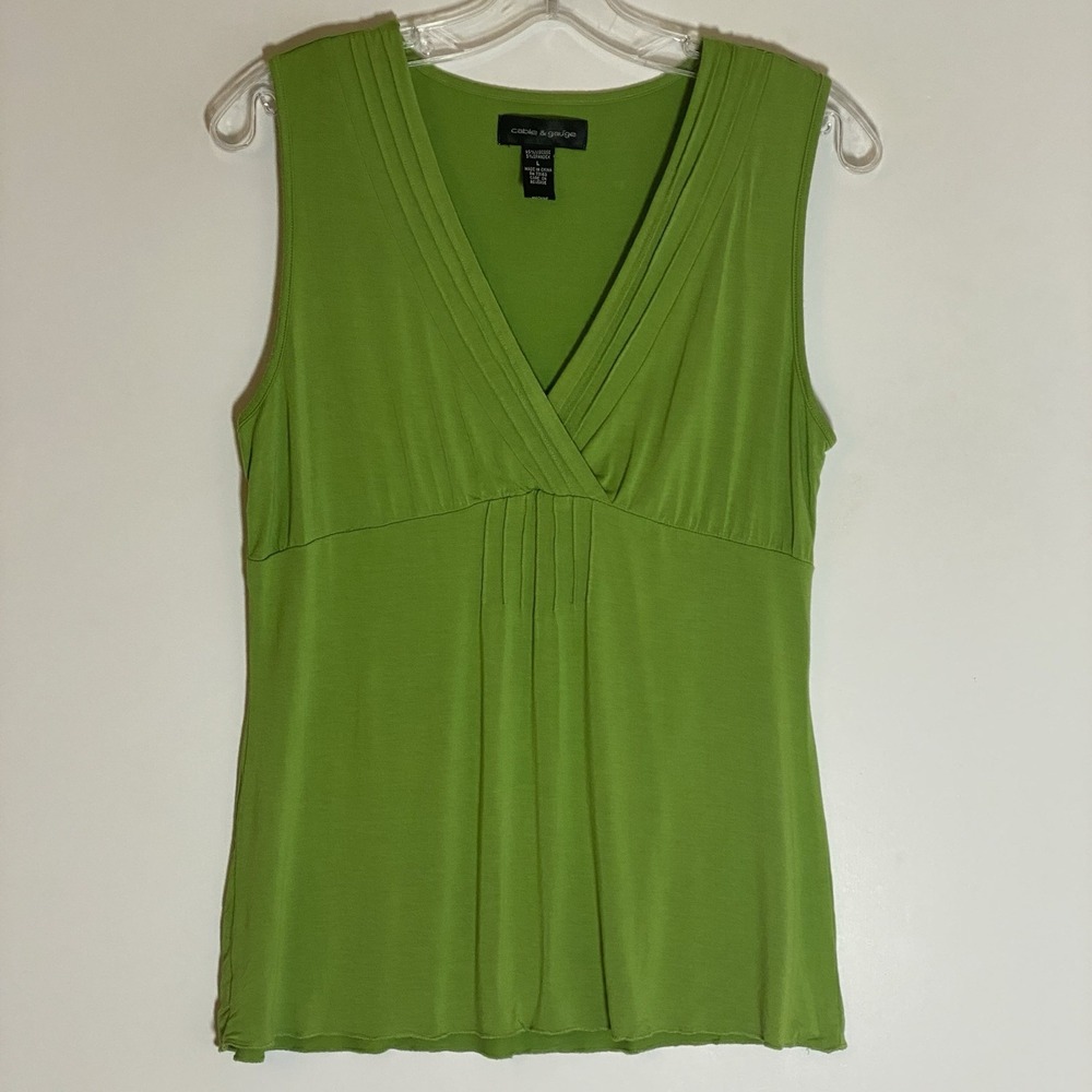 Cableβ & Gauge Tank Womens Large Green V Neck Pleated Sleeveless Top Knit Casual